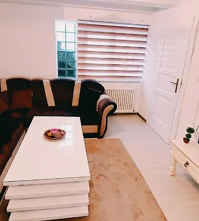 Ema Apartment Apartment *
